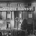 Nacistická výstava Zvrhlé umění, Haus der Kunst, Berlín. Únor 1938. Foto: Reuters - www.zpravy.aktualne.cz