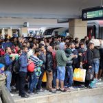 Uprchlíci na vídeňském nádraží. Foto © Bwag/Commons