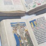 Nejstarší iluminované rukopisy královéhradecké biskupské knihovny z přelomu 15. a 16. století. Foto Tomáš Koloc